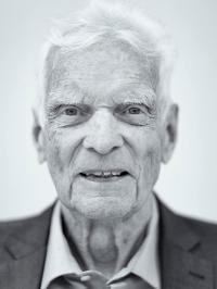 Hilger Willard ??Bill? James